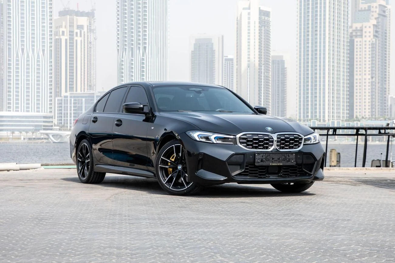 [DCE-800455] 2023 BMW 3 Series in Dubai - Low Mileage, Black Color, Automatic Transmission