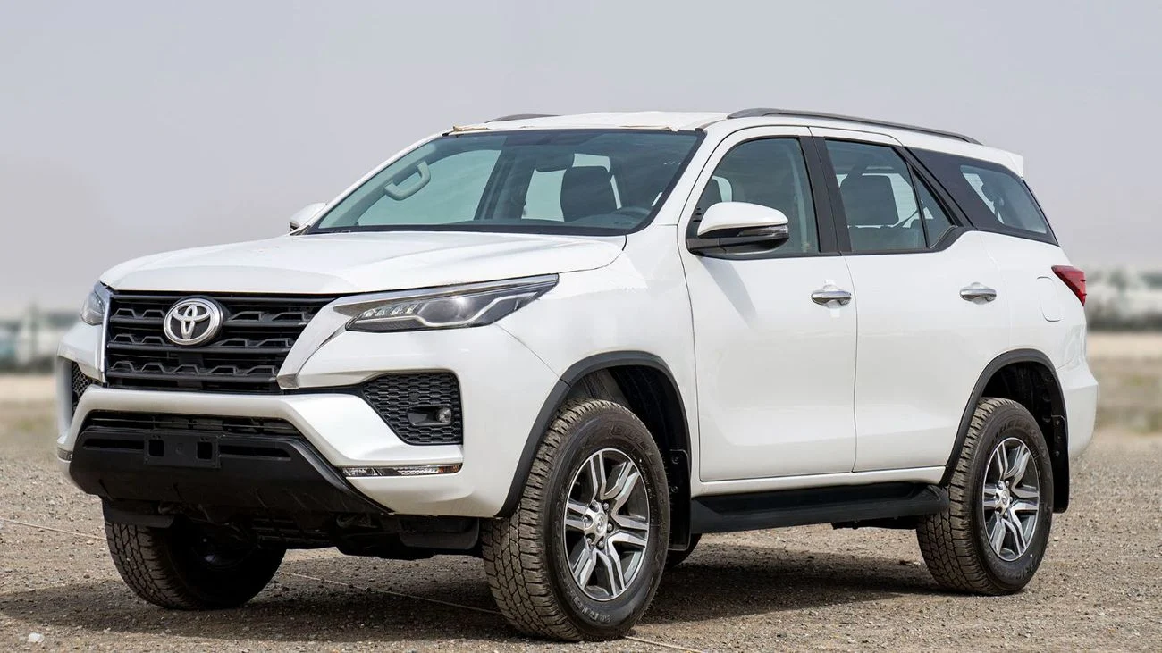 [DCE-800460] Toyota 4Runner 2025 Diesel Automatic 4 Engine in White - Buy in Dubai